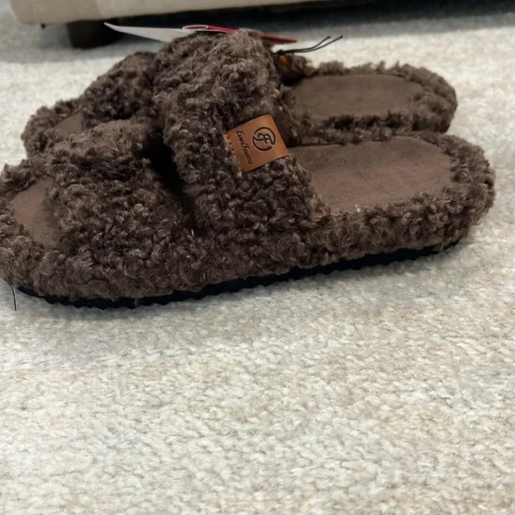 EverFoam slippers - Picture 3 of 4